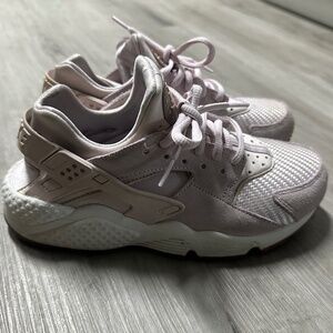 Nike Huarache Sneakers